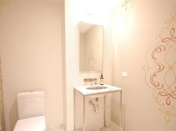 322 West 57th Street image 8 of 10