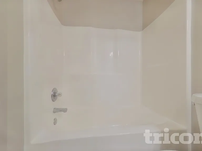 8129 Brookbend Dr — Photo 14