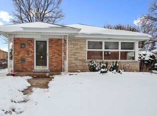 6155 N Hiawatha Ave, Chicago, IL 60646