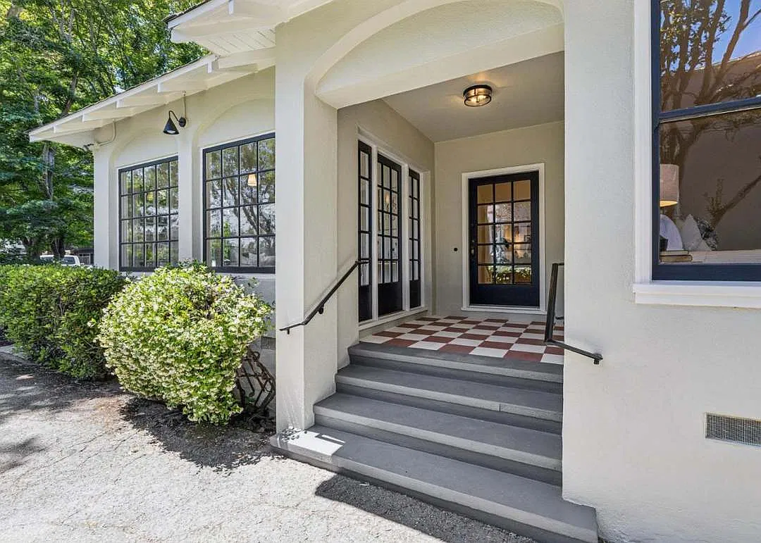 3 bed, 1920 sqft, $8,000 — Photo 4