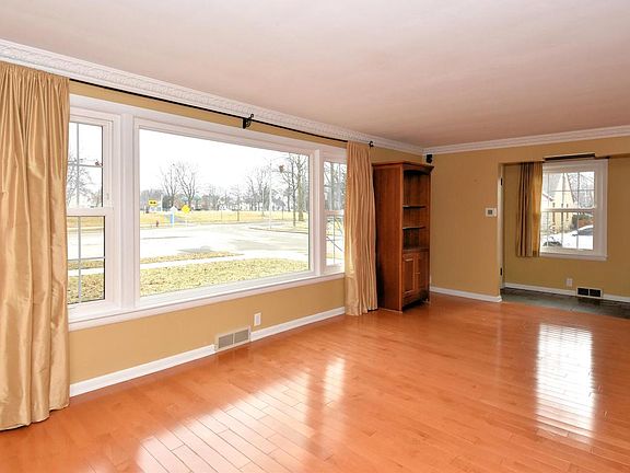 5th image of 7200 West Locust STREET