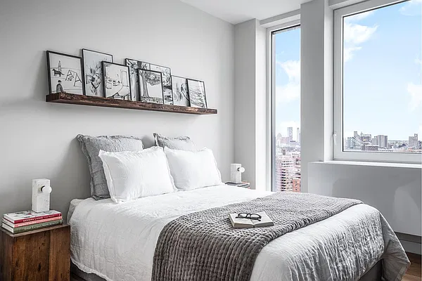 Rented by Douglas Elliman | media 19
