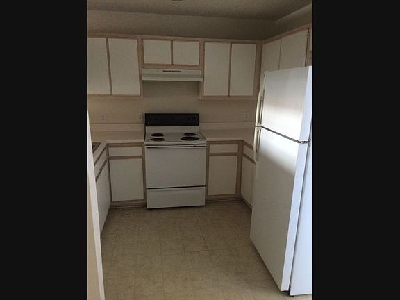 2nd image of 334-6 E Brownlea Dr