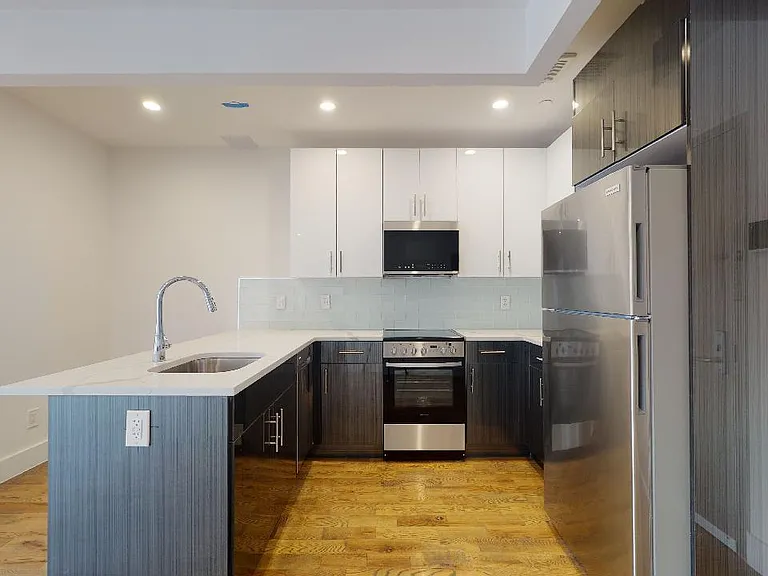 138-28 Queens Blvd #4L — Photo 9
