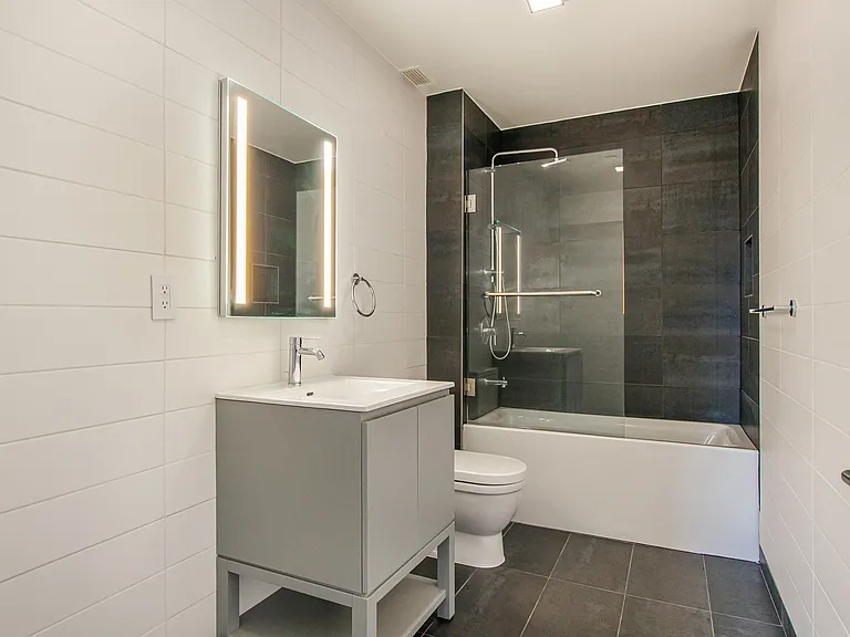 1454 Townsend St #307 — Photo 11