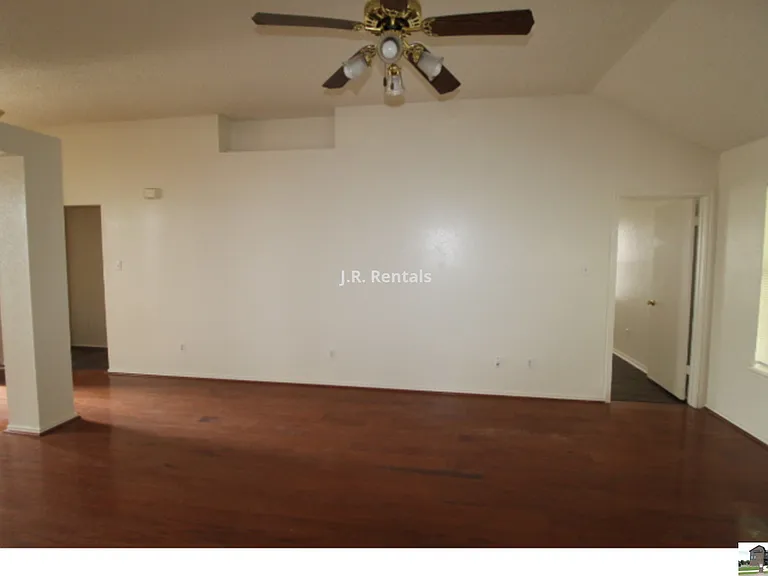 3615 Coral Bay Ln — Photo 62