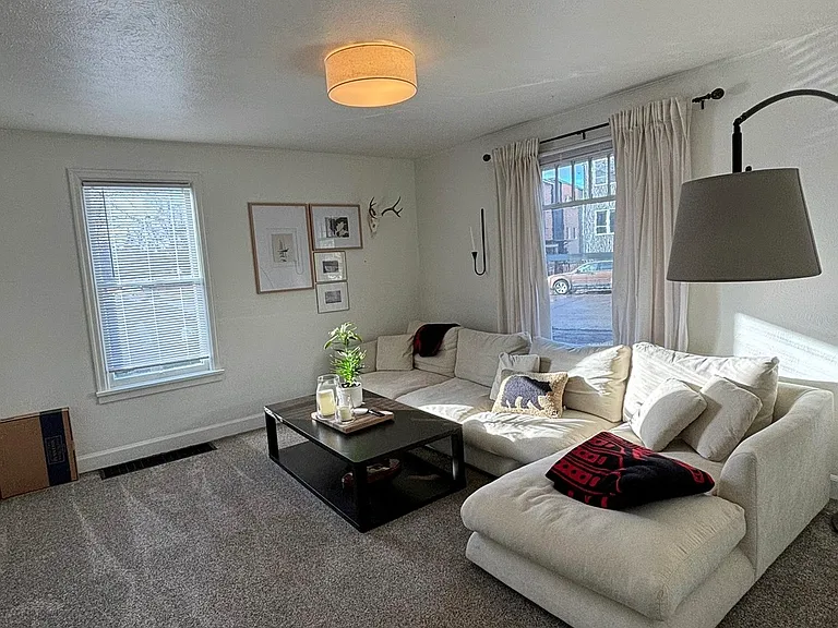 525 Toole Ave #A — Photo 8