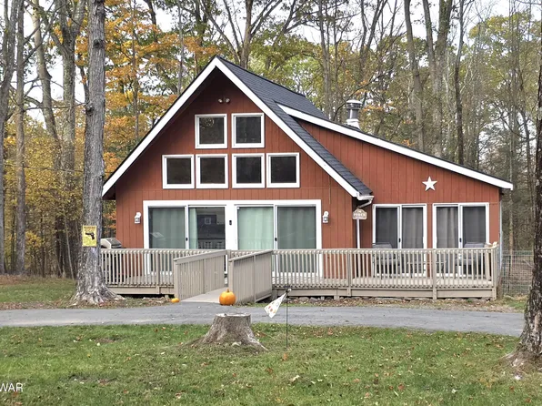 7 Sunrise Trl, Hawley, PA 18428