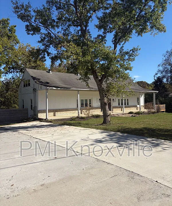 2520 Vincinda Cir