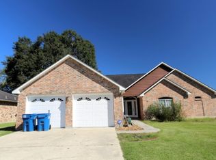 200 N Suwanee Rd, Lafayette, LA 70503