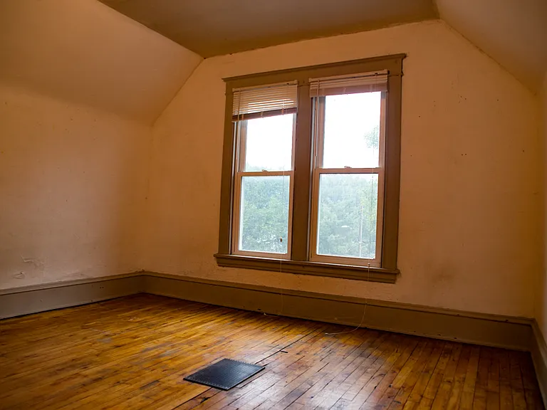 1212 Como Ave SE #3 — Photo 5