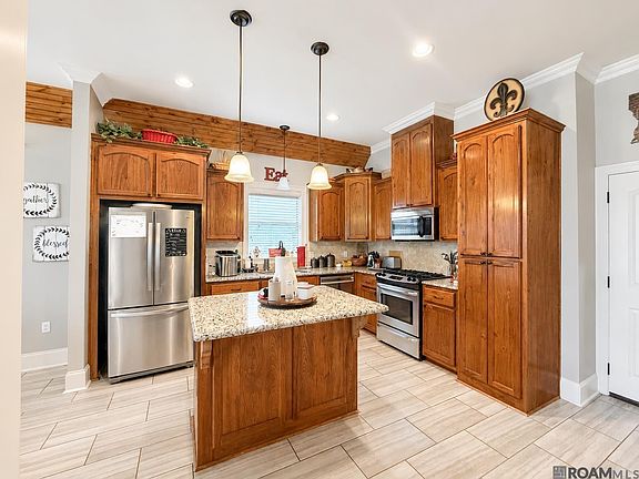4th image of 6715 Marengo Dr