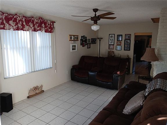 3rd image of 2431 52nd Ave N