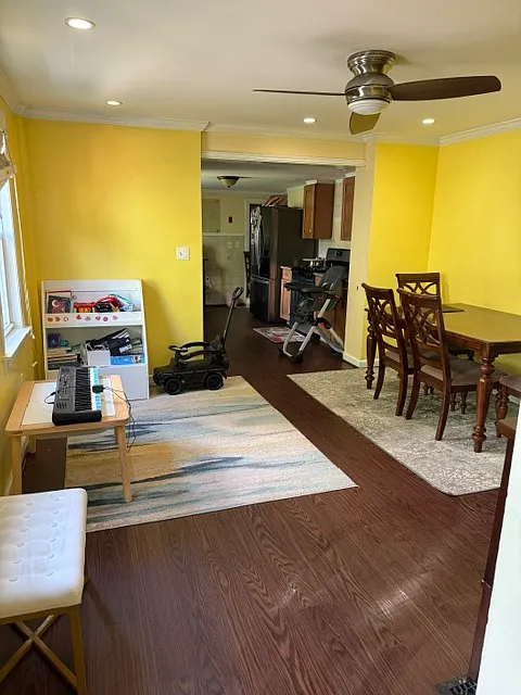 3 bed, 2.5 bath, 1646 sqft, $3,600 — Photo 3
