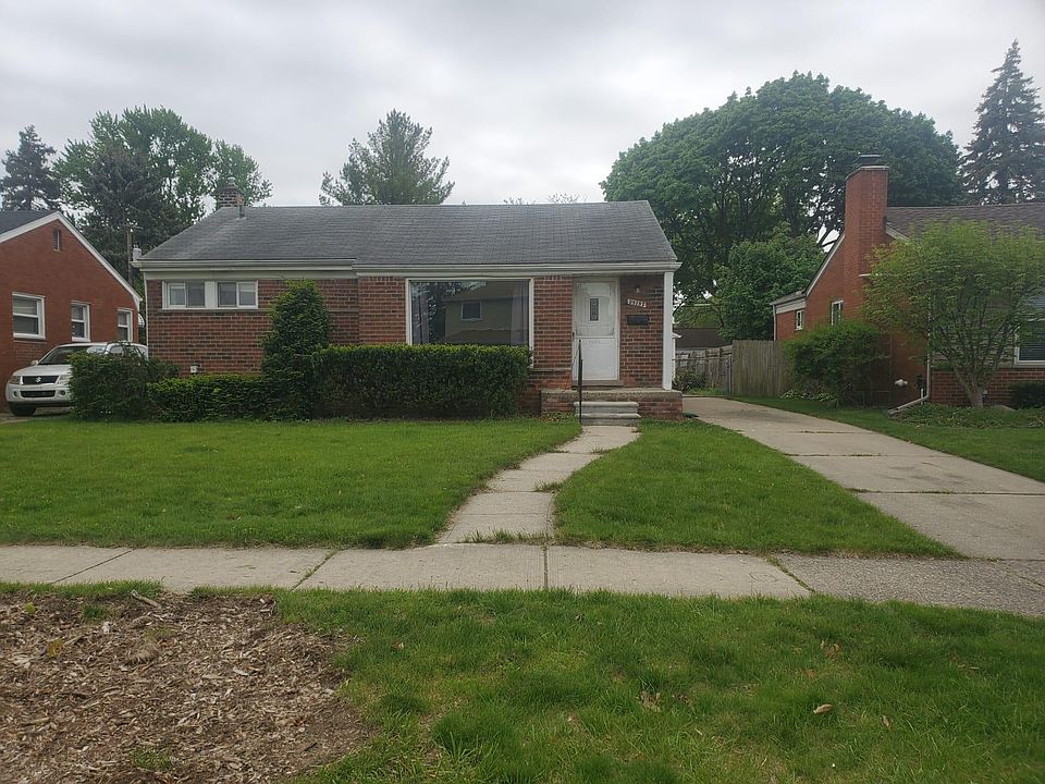 1st image of 28157 N Clements Cir