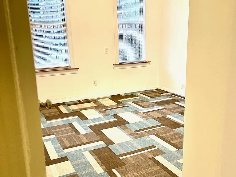 2037 E 12th St #1 — Photo 18