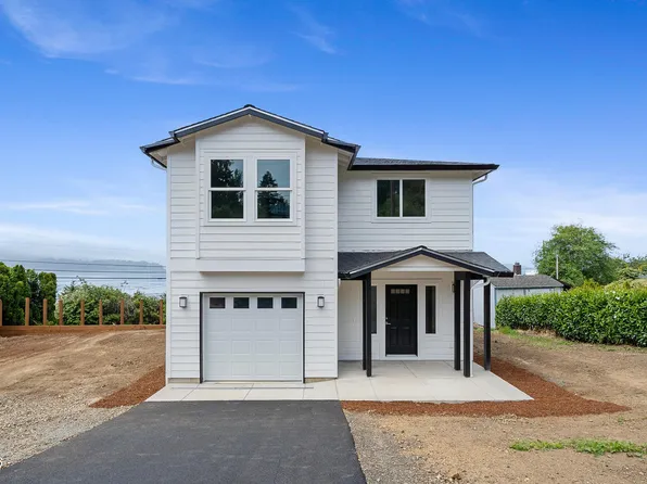 8970 7th St, Bay City, OR 97107