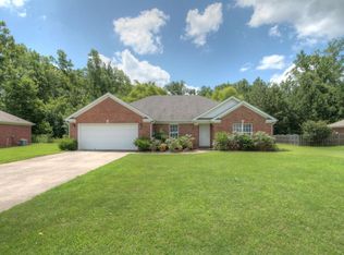 240 Chestnut Oak Cir, Owens Cross Roads, AL 35763