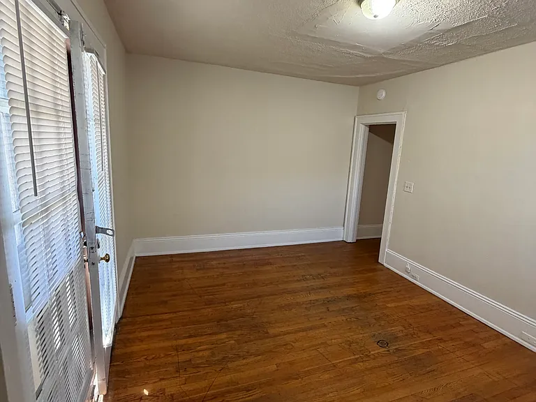 119 Albemarle Ave SW #B1 — Photo 6