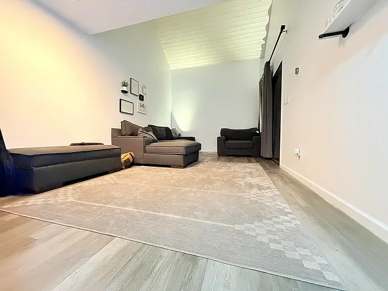 1112 Bel Aire Cir — Photo 3