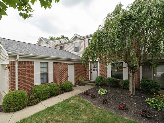 2nd image of 1587 Greens Edge Dr