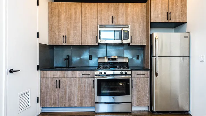 Rented by Nooklyn NYC LLC | media 36