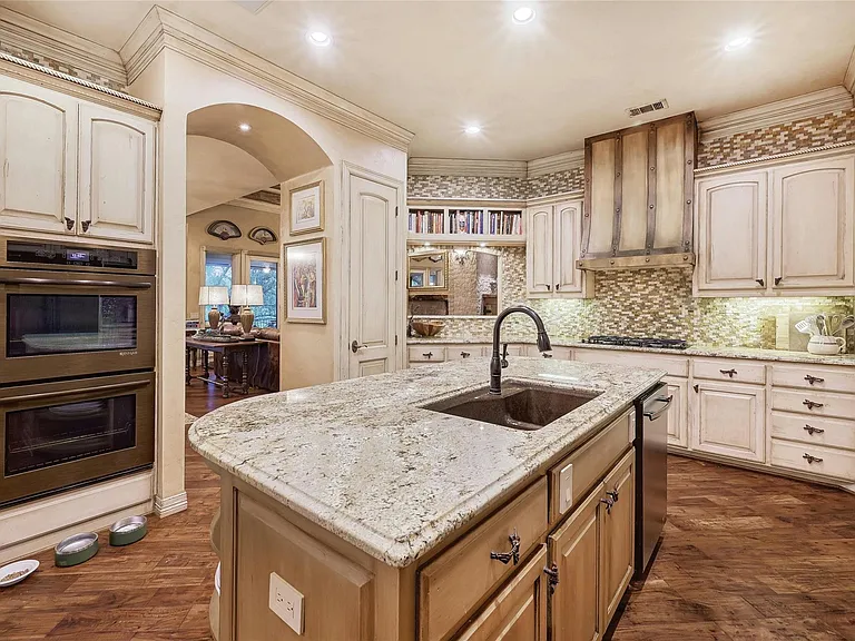 2305 Barton Creek Blvd #29 — Photo 10