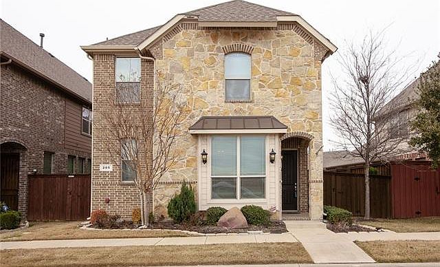 1st image of 205 Carrington Ln