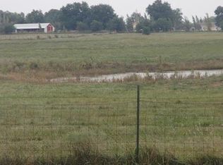 1351 E Pawnee Rd, Pomona, KS 66076