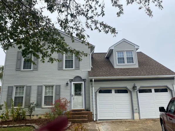 2501 Castle Hill Ct, Virginia Beach, VA 23454