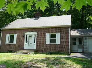 79 Smithtown Rd, Pipersville, PA 18947