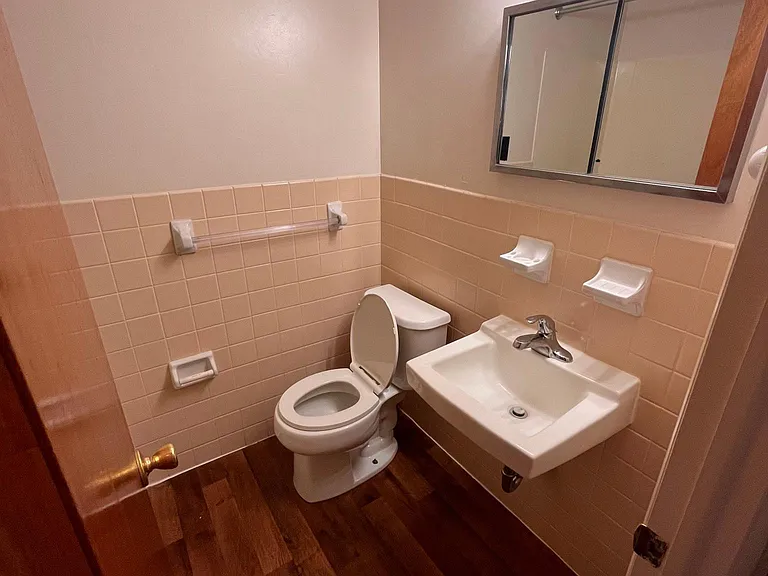 14 S Bradford St #12 — Photo 6