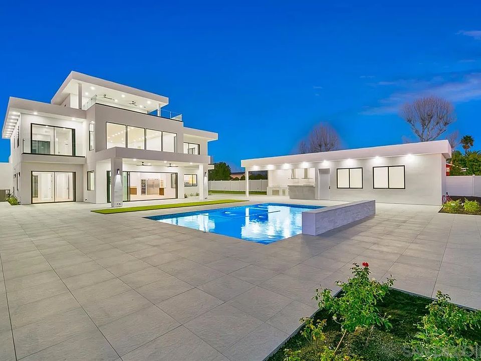 1st image of 41955 Altanos Rd