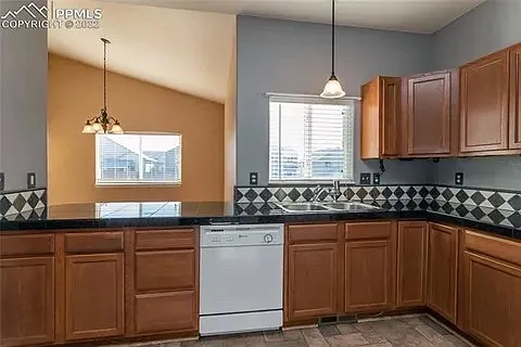 7963 Smokewood Dr — Photo 8