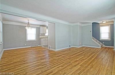 3rd image of 1605 Woodhurst Ave