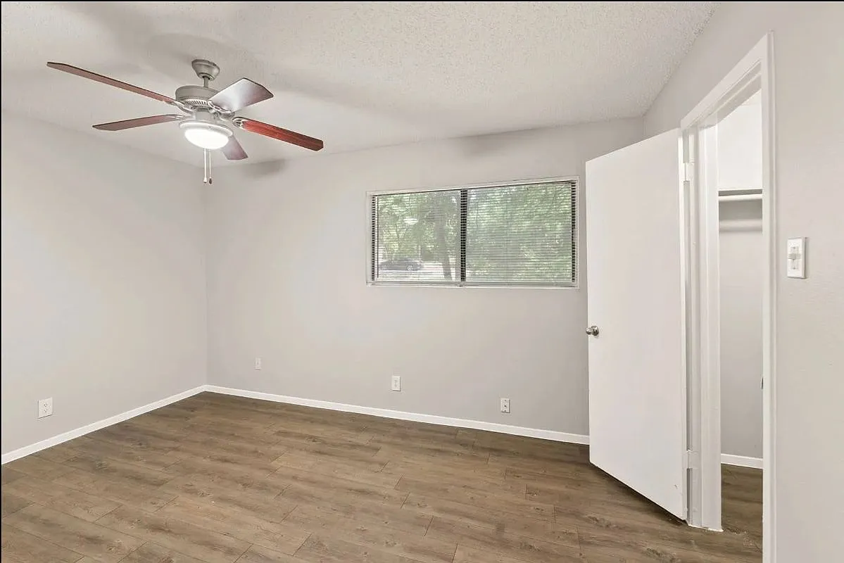 1 bed, 1.0 bath, 600 sqft, $899 — Photo 4