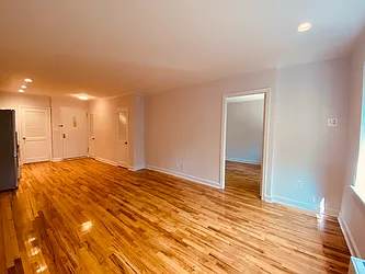 Rented by Metropolis Real Estate of Manhattan