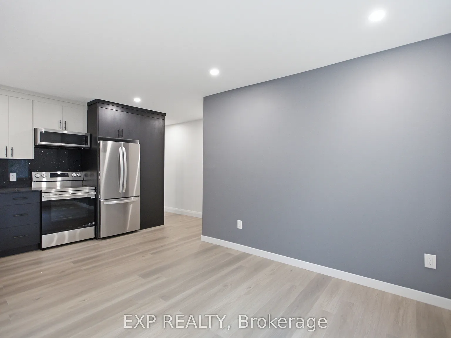 2 bed, $2,350 — Photo 3