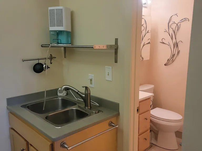 2180 Country Club Dr #213 — Photo 3