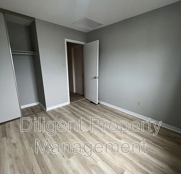 1241 Huntington Cir #PROPERTY — Photo 10