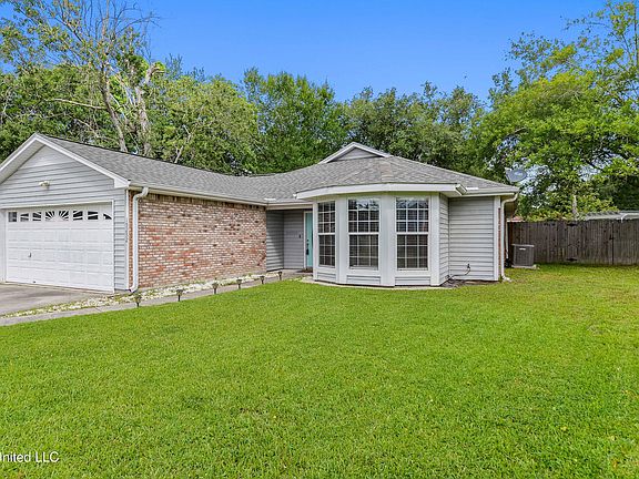 2nd image of 15252 Sunset Ct