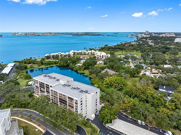 2nd image of 220 BELLEVIEW BOULEVARD #412