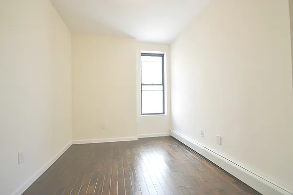 Rented by Bold New York | media 25