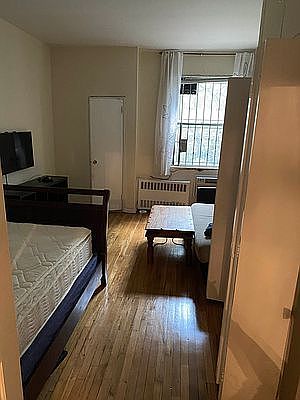 1st image of 215 E 89th St APT 3B