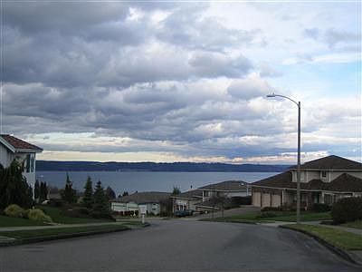 3rd image of 5501 23rd Ave NE