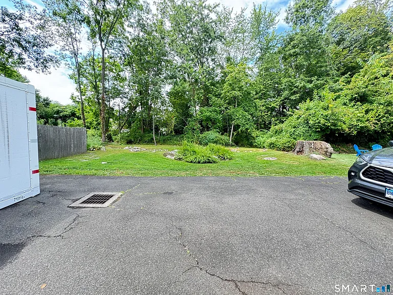 17 Glenwood Ave #A — Photo 23