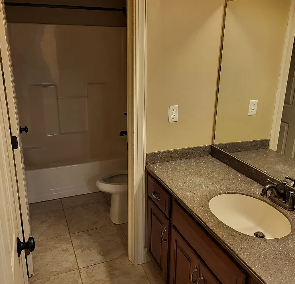 113 Legacy Dr — Photo 16