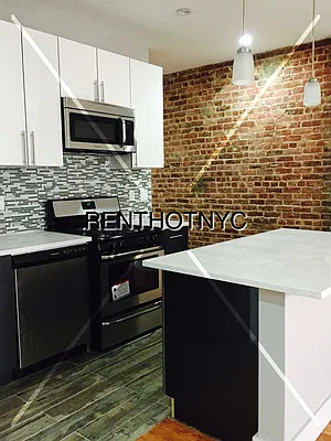 Rented by Weissman Realty | media 10