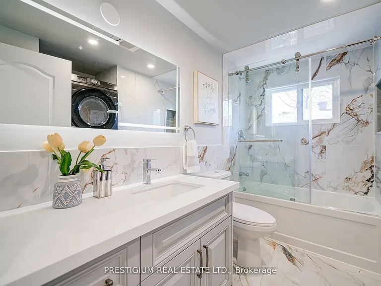 6 Willis Dr #UPPER LEVEL — Photo 29