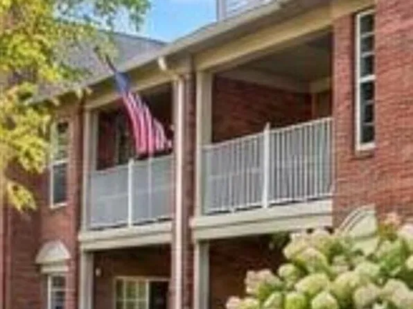 3581 Oakmonte Blvd, Oakland Twp, MI 48306
